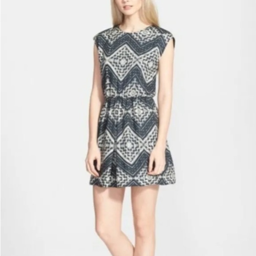 Alice + Olivia Geometric Print Dress Gray Crinoline Size 4